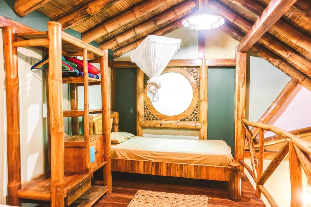 Balsa Surf Camp By Rotamundos Hotel Montañita Екстериор снимка